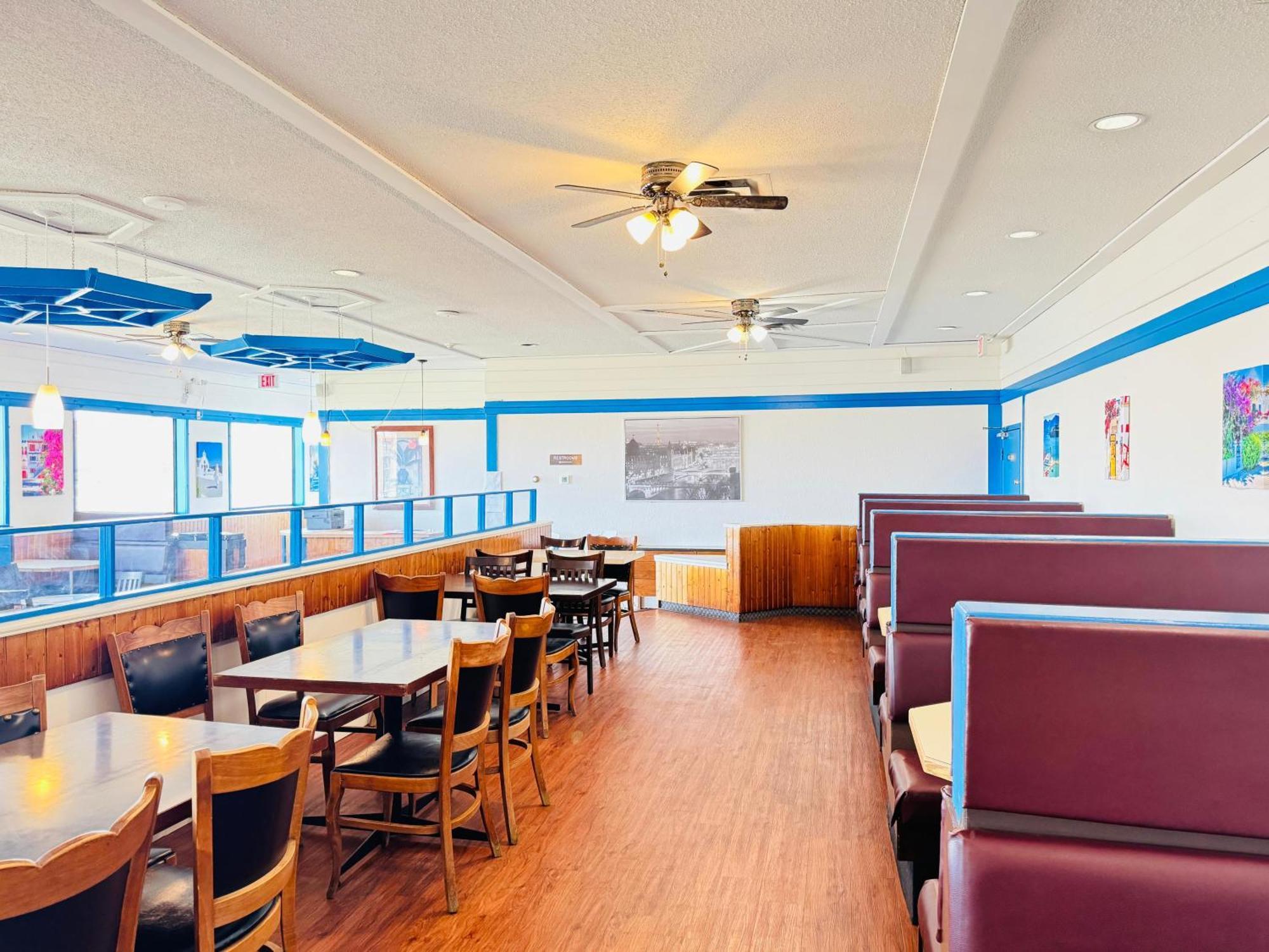 Ramada By Wyndham Dawson Creek Hotel Eksteriør billede