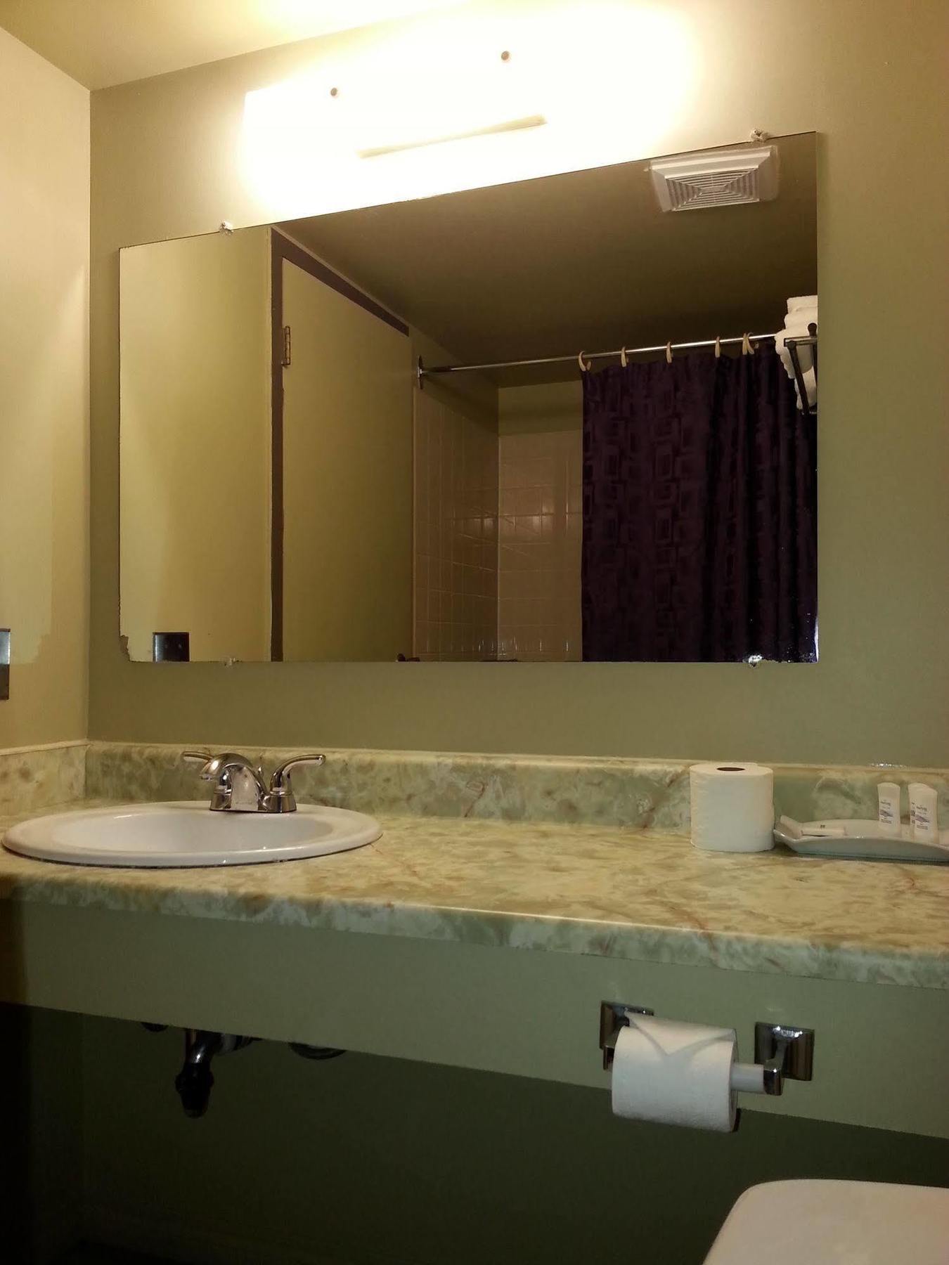 Ramada By Wyndham Dawson Creek Hotel Eksteriør billede